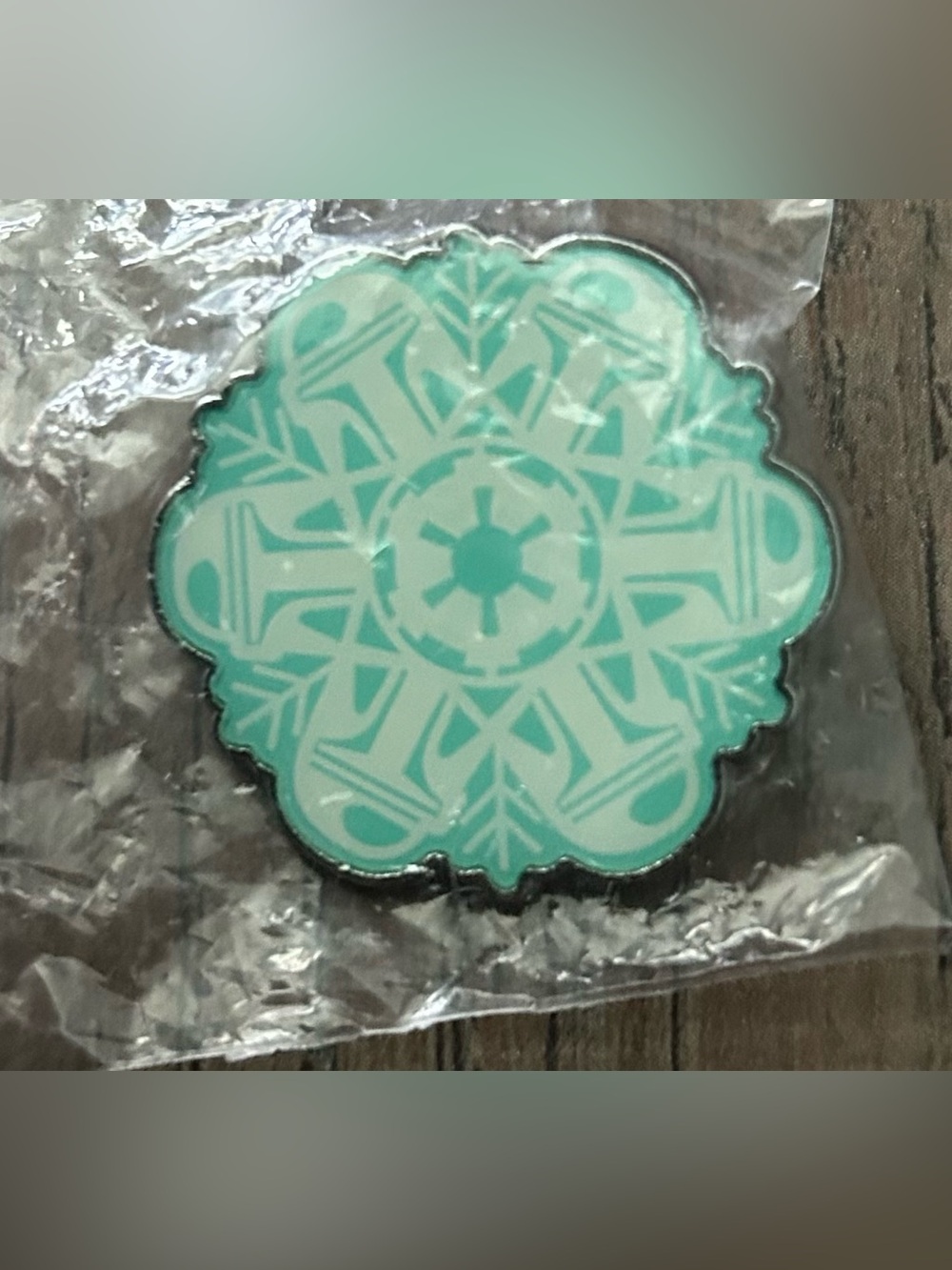 Disney Parks Official Trading Pin Turquoise Snowflake Frozen